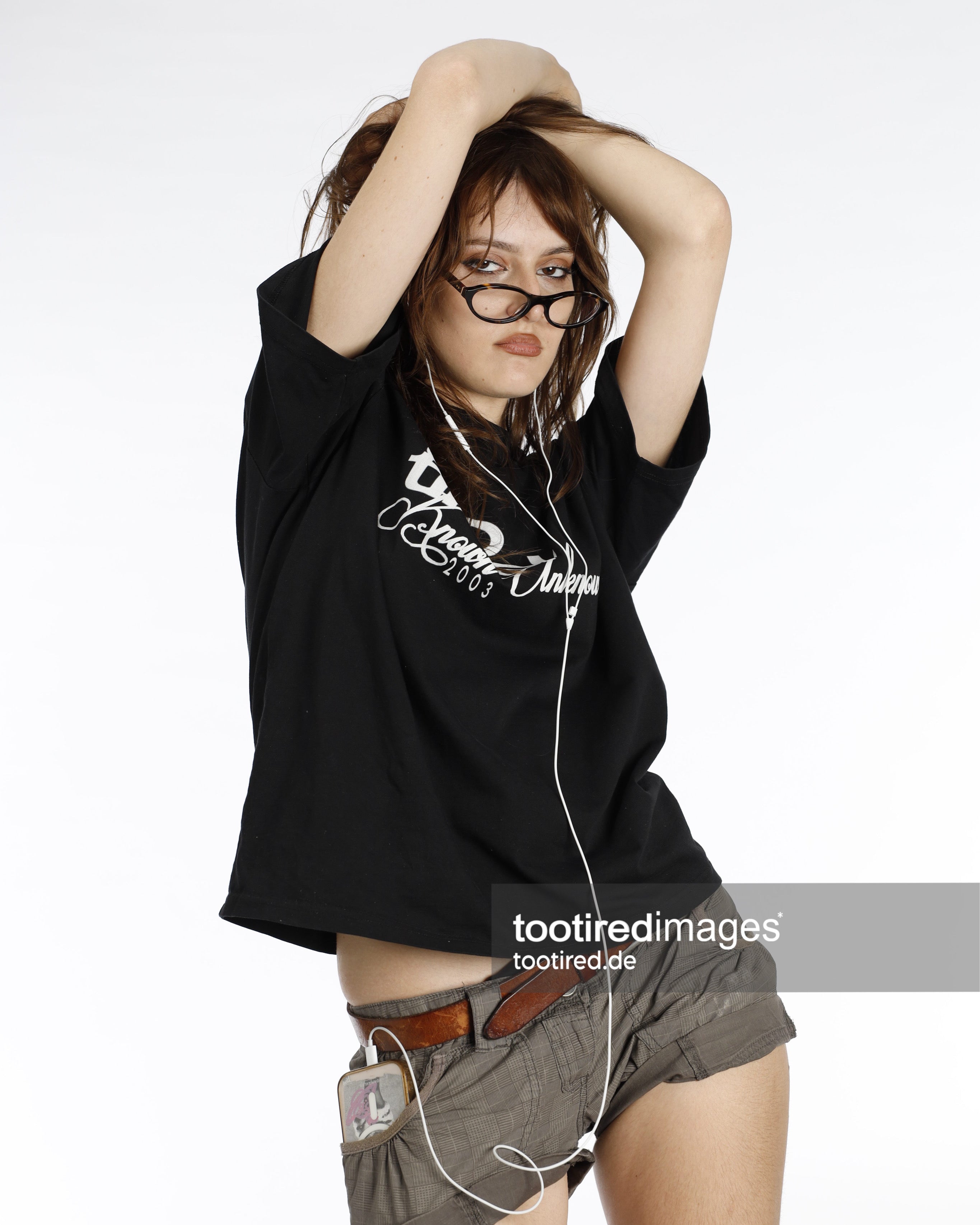 known unknown - (black) oversized t-shirt